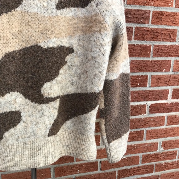 Anthropologie Moth Brown Tan Camo Pullover Sweater Size Small - Picture 11 of 12